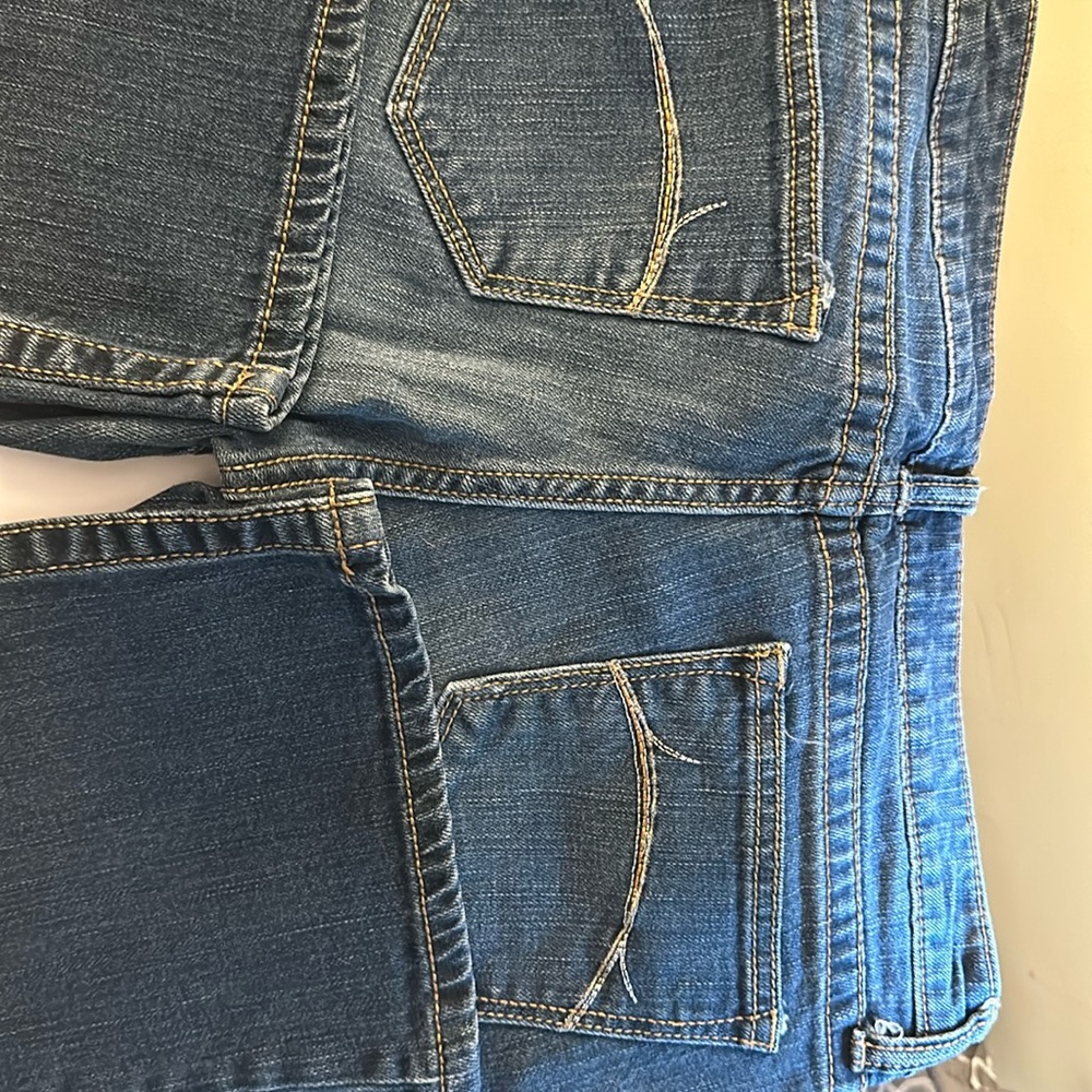 a.n.a jeans 30/10 boot cut smoke free home almost like new.